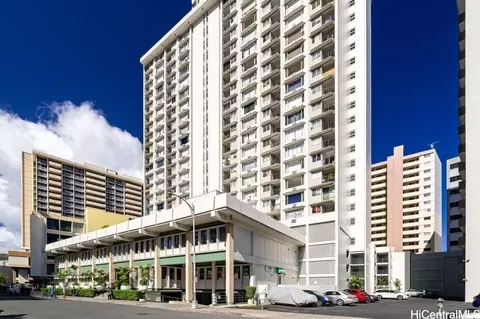 747 Amana St #1601, Honolulu, HI 96814