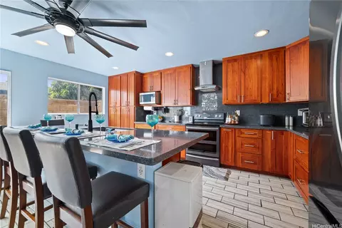 94-1420 Kahuli St, Waipahu, HI 96797
