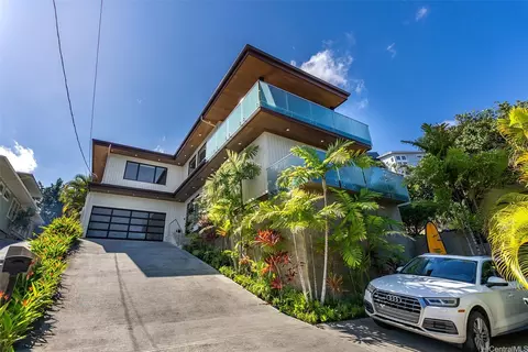 851 Aalapapa Dr, Kailua, HI 96734