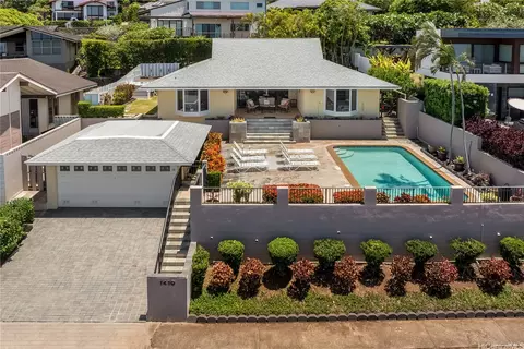 1410 Ehupua St, Honolulu, HI 96821