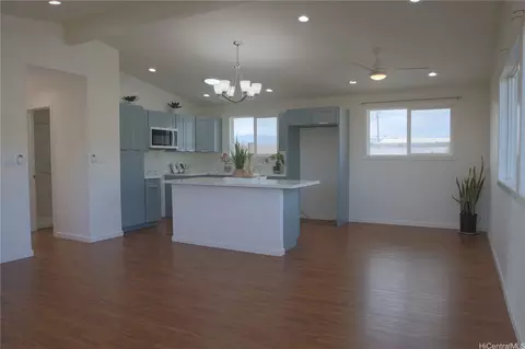 1638 Makamua St, Pearl City, HI 96782