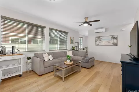 94-1133 Halekukui St #13, Waipahu, HI 96797