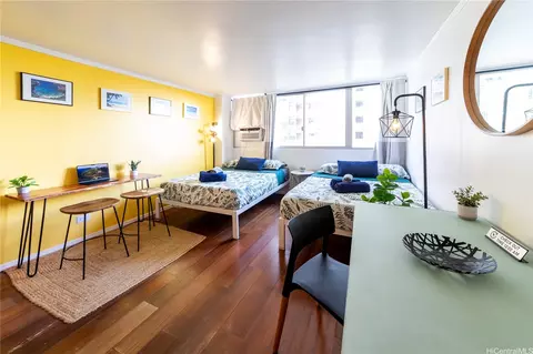 2572 Lemon Rd #1105, Honolulu, HI 96815