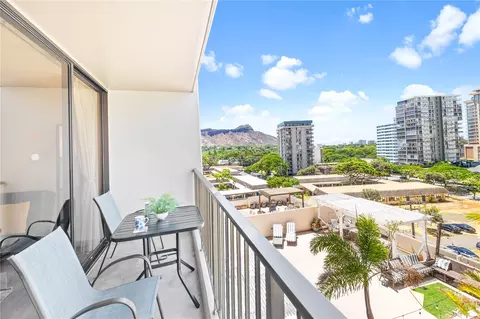 229 Paoakalani Ave #810, Honolulu, HI 96815