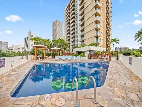 2045 Kalakaua Ave #1007, Honolulu, HI 96815