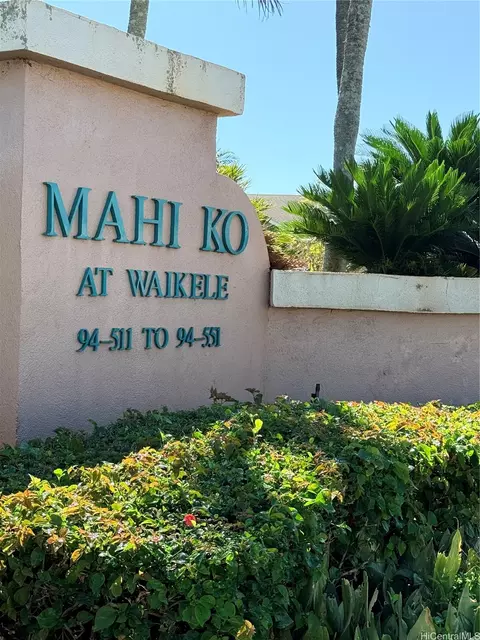 94-549 Lumiaina St #Q204, Waipahu, HI 96797