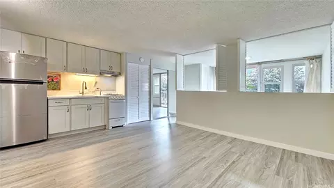 1129 Rycroft St #201, Honolulu, HI 96814