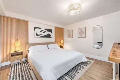 2463 Kuhio Ave #201, Honolulu, HI 96815