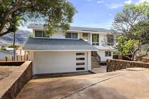 86-895 Iniki Pl, Waianae, HI 96792