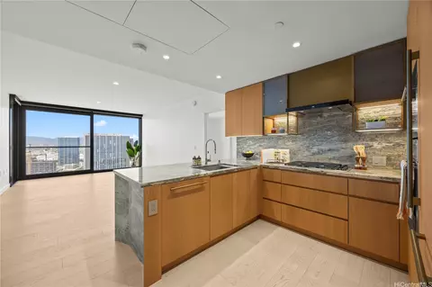 1100 Ala Moana Blvd #3303, Honolulu, HI 96814
