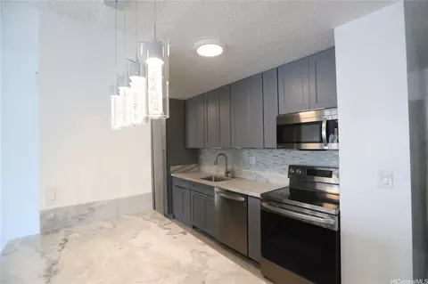 225 Kaiulani Ave #1506, Honolulu, HI 96815