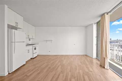 750 Amana St #1904, Honolulu, HI 96814