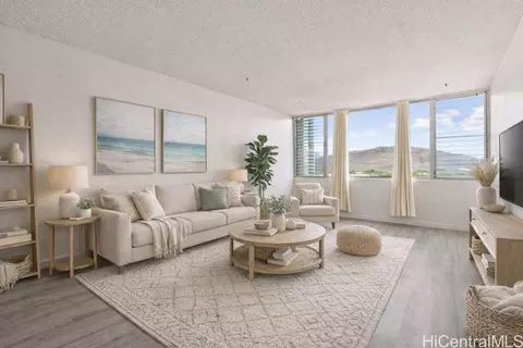 5210 Likini St #907, Honolulu, HI 96818