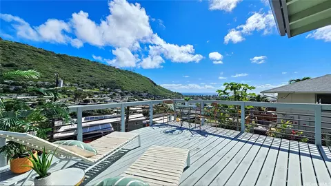 730 Ahuwale St, Honolulu, HI 96821