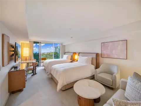223 Saratoga Rd #1105, Honolulu, HI 96815