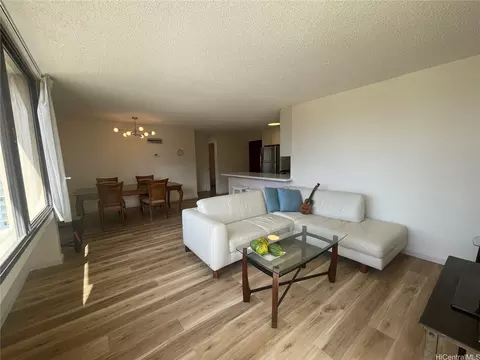 430 Lewers St #1204, Honolulu, HI 96815