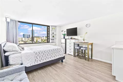 444 Niu St #1715, Honolulu, HI 96815