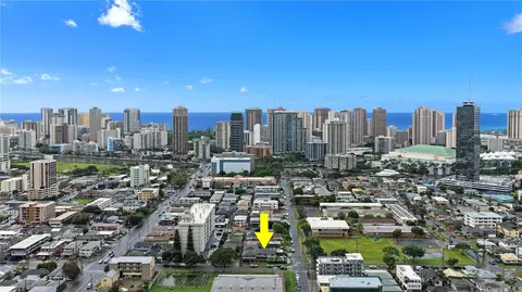 821 Pumehana St, Honolulu, HI 96826