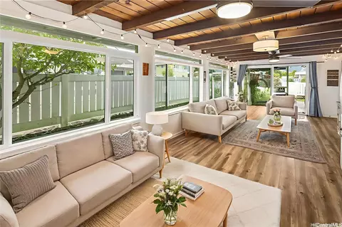 45-340 Lehuuila St, Kaneohe, HI 96744