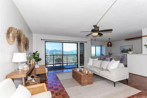 46-054 Puulena St #915, Kaneohe, HI 96744