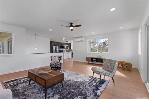 87-102 Kulaaupuni St #2, Waianae, HI 96792
