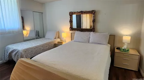 2240 Kuhio Ave #1006, Honolulu, HI 96815