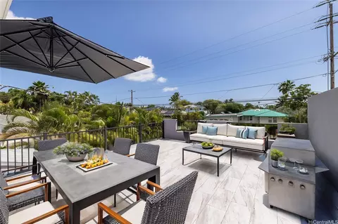 839 Oneawa St, Kailua, HI 96734