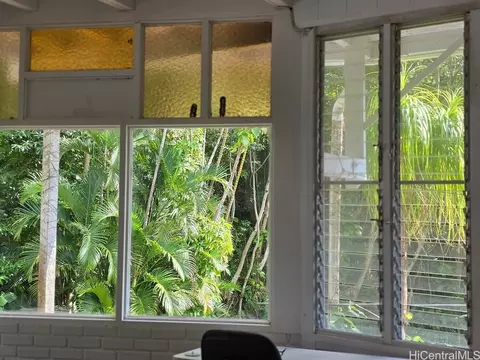 3545 Waakaua St, Honolulu, HI 96822