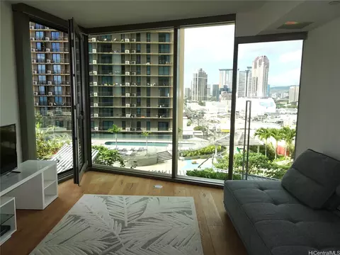1001 Queen St #911, Honolulu, HI 96814