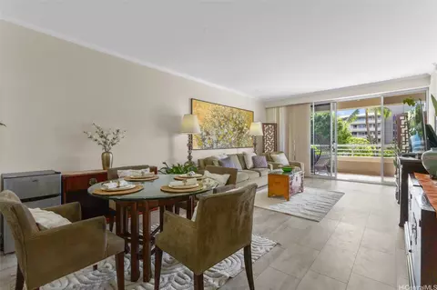 1 Keahole Pl #3310, Honolulu, HI 96825
