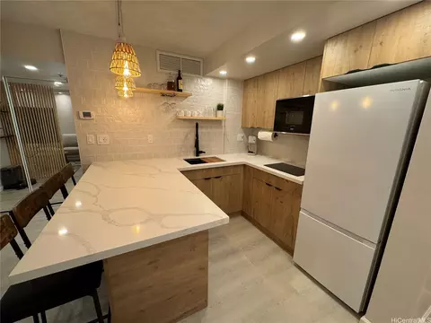 1088 Bishop St #2101, Honolulu, HI 96813