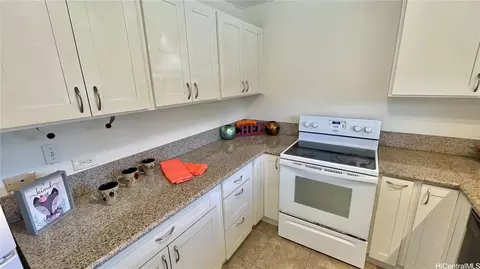 1457 Hunakai St #1, Honolulu, HI 96816