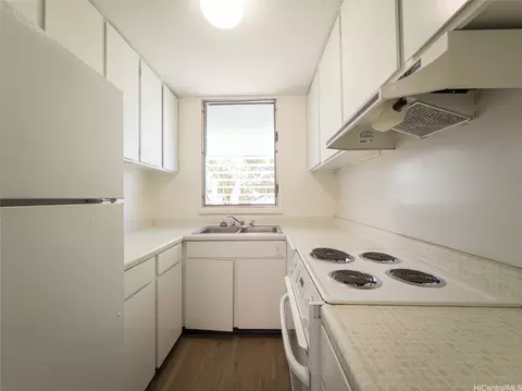 922 Kapahulu Ave #207, Honolulu, HI 96816