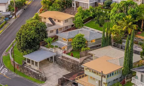 855 Kainoa Pl, Honolulu, HI 96821