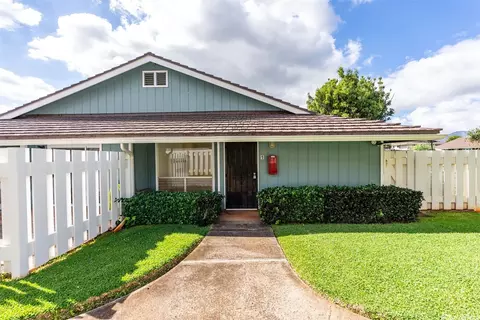 94-767 Paaono St #C1, Waipahu, HI 96797