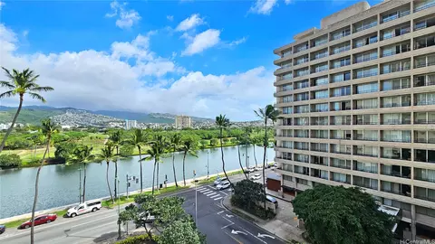 444 Kanekapolei St #610, Honolulu, HI 96815