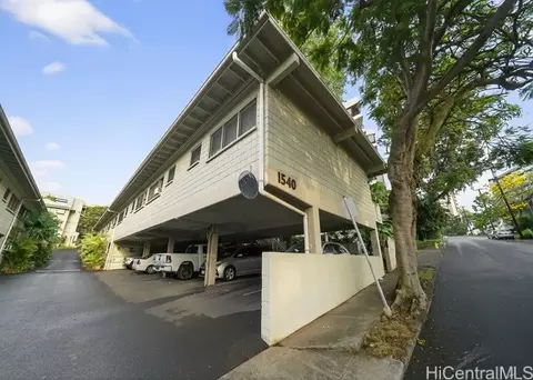 1540 Magazine St #B1, Honolulu, HI 96822