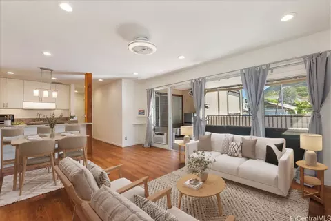 3731 Kanaina Ave #240, Honolulu, HI 96815