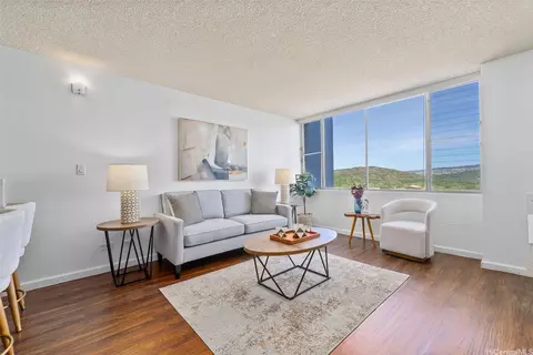 3045 Ala Napuaa Pl #1305, Honolulu, HI 96818