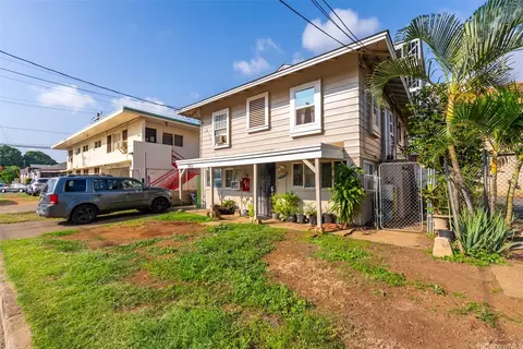 1812 Algaroba St, Honolulu, HI 96826