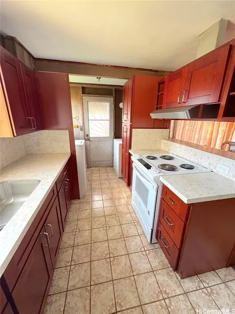 91-521 Aikanaka Rd, Ewa Beach, HI 96706