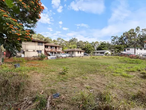 61 Lakeview Cir, Wahiawa, HI 96786