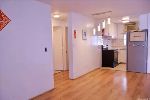 922 Kapahulu Ave #302, Honolulu, HI 96816