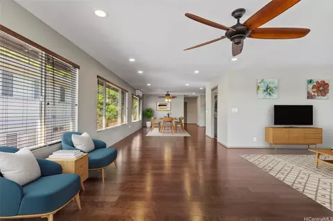 94-536 Koaleo St #A, Waipahu, HI 96797