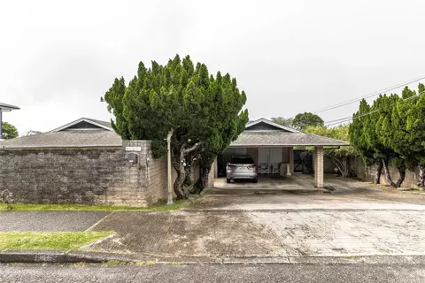 409 Luakini St, Honolulu, HI 96817