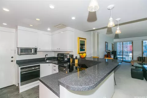 700 Richards St #1105, Honolulu, HI 96813