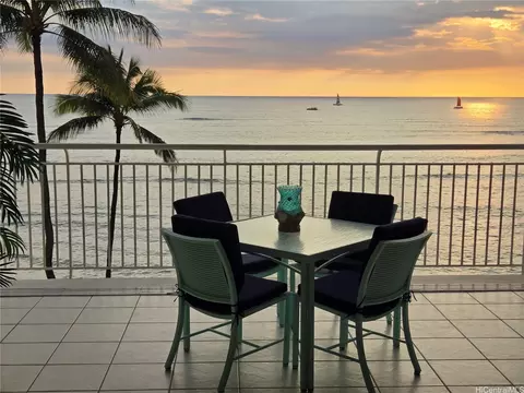 2969 Kalakaua Ave #401, Honolulu, HI 96815