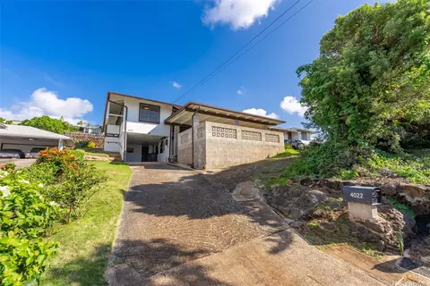 4022 Pakahi Pl, Honolulu, HI 96816