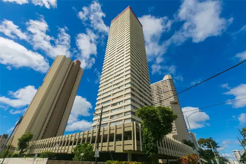 2525 Date St #2303, Honolulu, HI 96826