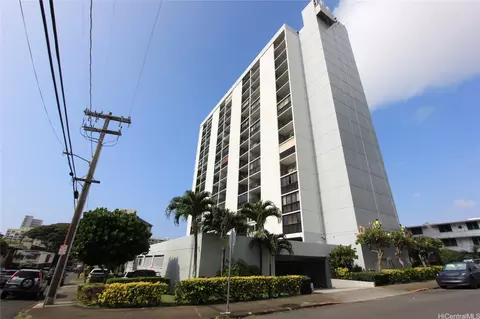 1541 Dominis St #1006, Honolulu, HI 96822